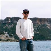 🎓 Photographe reporter diplômé, 3 ans d’expérience pro. Cours personnalisés tous niveaux : technique, cadrage, reportage, portrait & plus !
